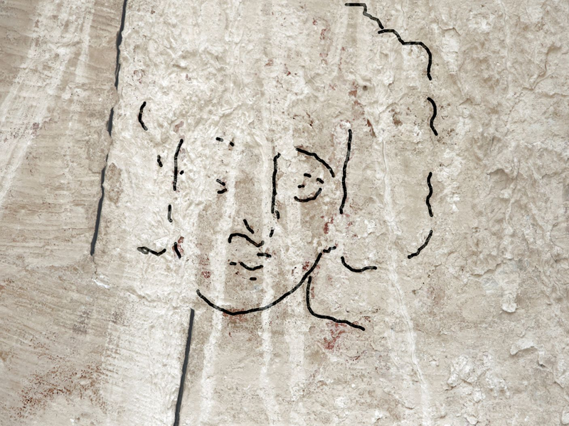 Illustration for article titled Aparece en una antigua iglesia de Israel una representación del rostro de Jesús muy diferente a la que estábamos acostumbrados